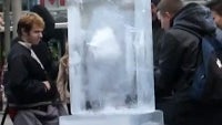 Nokia Lumia 800 buried in ice, challenges you to dig it out