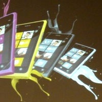 Nokia Lumia 800 getting versions in white and yellow