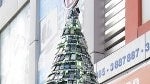 Christmas Tree made of cell phones rings in the holiday season
