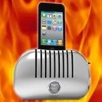 iPhone speaker dock emulates the look of a retro-style toaster, but doesn't actually toast