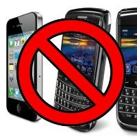 German Interior minister bans iPhones, BlackBerries