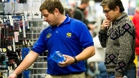 Best Buy gets off the celebrity gravy train for Super Bowl ads, to use inventors in a tribute to Steve Jobs
