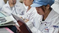 Working conditions at Foxconn way above average, workers too bored, though