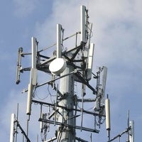 Verizon threatens LTE apocalypse if FCC doesn't allow it more spectrum purchase