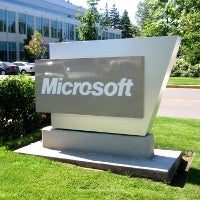 Microsoft gently reminds employees to steer clear of iPad purchases on the company's dime