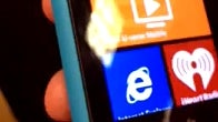 Someone plays with Nokia Lumia 900 in an AT&T store, confirms $99 price tag and Easter Sunday launch