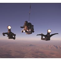 HTC One smartphones taken 12,000 feet in the sky, take photos of models