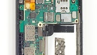 Nokia Lumia 900 torn down: looking inside the unibody shell