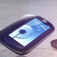 Samsung lifts cover off official Galaxy S III accessories: impresses with Wireless Charging Kit