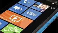 Nokia Lumia 900 still selling well, Windows Phone 8 update not out of the question