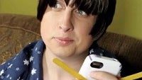Hilarious parody of Zooey Deschanel's Siri ad surfaces