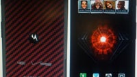 Verizon employees receive special edition Red DROID RAZR MAXX