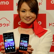 Sample videos from the Sony Xperia GX and Xperia SX appear