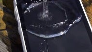 Sony pours water on the Xperia acro S and the Xperia advance (video)