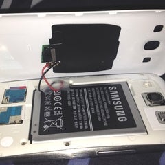 Samsung Galaxy S III plus salvaged Palm Pre parts equals wireless charging hack