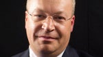Nokia's board supports CEO Stephen Elop