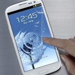 White Samsung Galaxy S III having build quality issues too?