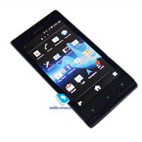 Sony Xperia J gets previewed, photographed from all sides