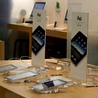 Apple retailers in Europe told to make more iPad space