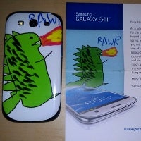 You draw me a dragon, I counter with kangaroo - Samsung gifts customized Galaxy S III to a loyal fan