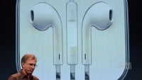 Apple announces EarPods: “earphones that fit everyone”