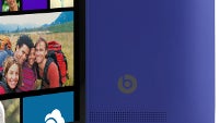HTC's Windows Phone 8X dedicated audio amplifier demoed, ready for your next tailgate party