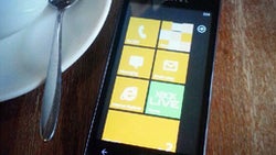 Alcatel One Touch View with Windows Phone 7.8 revealed
