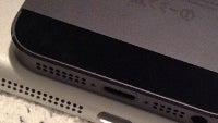 Apple iPad mini can't wait for official announcement, flirts with camera again