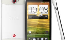 HTC One S gets a brand new Snow White paintjob