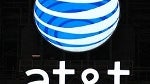 AT&T sold twice as many Apple iPhone 5 units as Verizon did in the third quarter