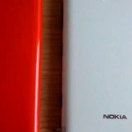 Watch the design of the white and red Nokia Lumia 820 compared