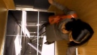 LG decides to show how good its IPS LCD screens are, scares people to death in an elevator
