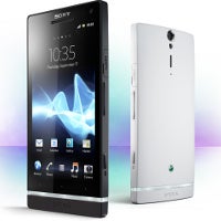 Sony sells 8.8 million smartphones, narrows loss in Q2 2012