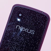 White Nexus 4 appears at U.K. retailer Carphone Warehouse: is it real?