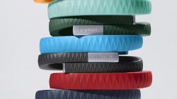 Jawbone UP resurrected: available again today for $130