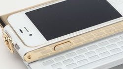 Will.i.am debuts iPhone camera attachment with 14MP sensor and interchangeable lenses