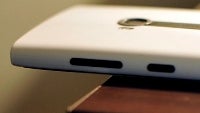 Mystery of the sliding Lumia 920: phone develops a mind of its own when lying flat