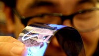 Bend it like Samsung: 5.5" flexible HD screen on tap for CES 2013