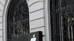 Sacrebleu: Armed robbers hit Paris Apple Store