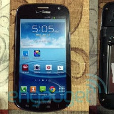 Samsung SCH-I425 "Godiva" appears on photos, lacks QWERTY keyboard