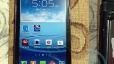 Samsung SCH-I425 "Godiva" appears on photos, lacks QWERTY keyboard