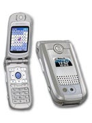Supposedly the first real pictures of Motorola MPx220 smartphone are available