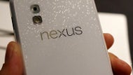 Complete photo shoot with the white Nexus 4 appears