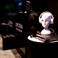 Camera samples of the Sony Xperia Z vs 808 PureView vs iPhone 5 vs Note II appear (macro, low light)