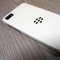 Unlocked BlackBerry Z10 smartphones land on eBay, don't come cheap