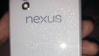 White Nexus 4 shows up, all ready for Google I/O 2013