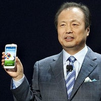 Samsung says Galaxy S4 sales are alive and well, confirms Galaxy Camera 2 for June
