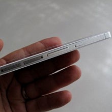 Anorexic white Huawei Ascend P6 leaks out in full metal glory hours before announcement