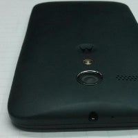 Fully assembled Motorola Moto X leaks, all black