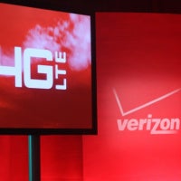 Verizon boosts profits, adds 1 million new subscribers